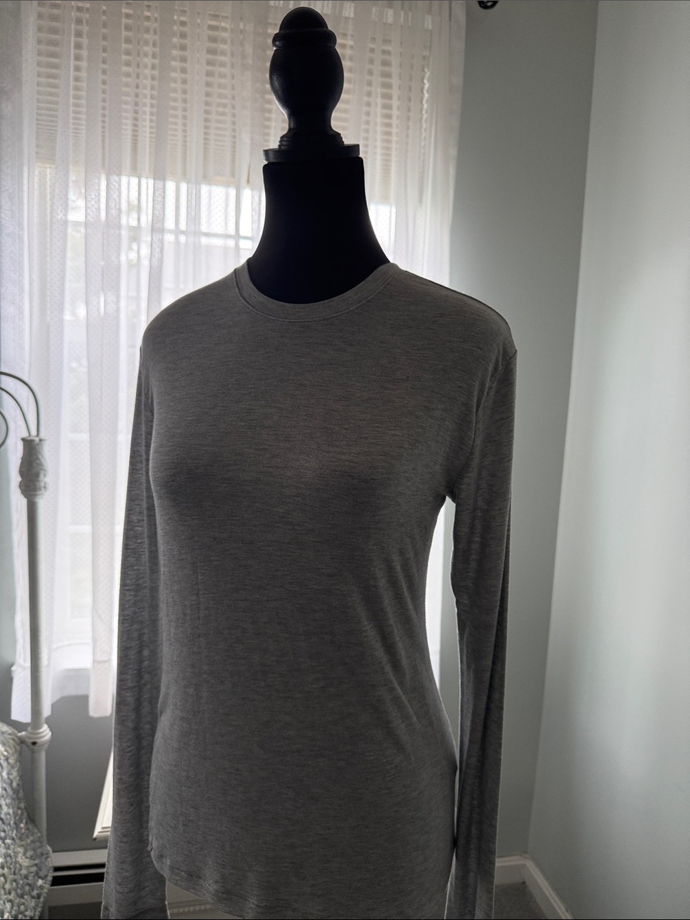 NWOT Uniqlo HEATTECH cashmere blend tee